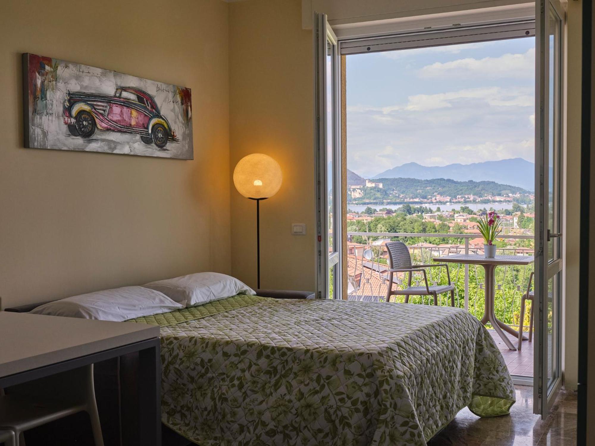 Casa Ierardi - Appartamento Arona Bellavista Extérieur photo