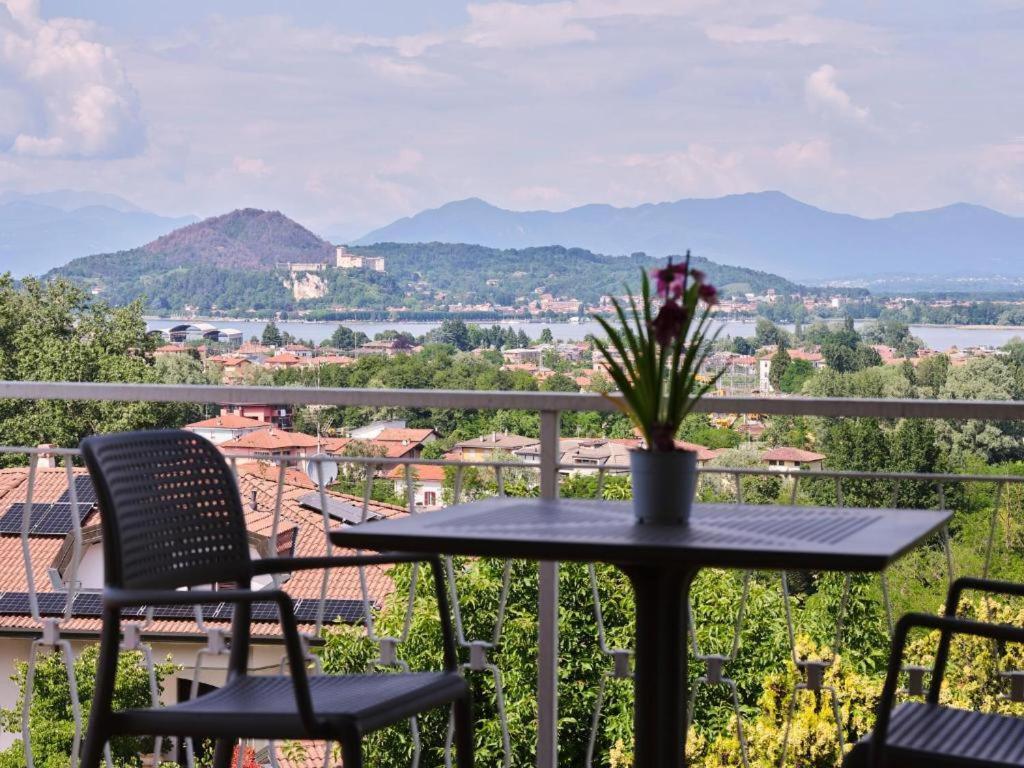 Casa Ierardi - Appartamento Arona Bellavista Extérieur photo